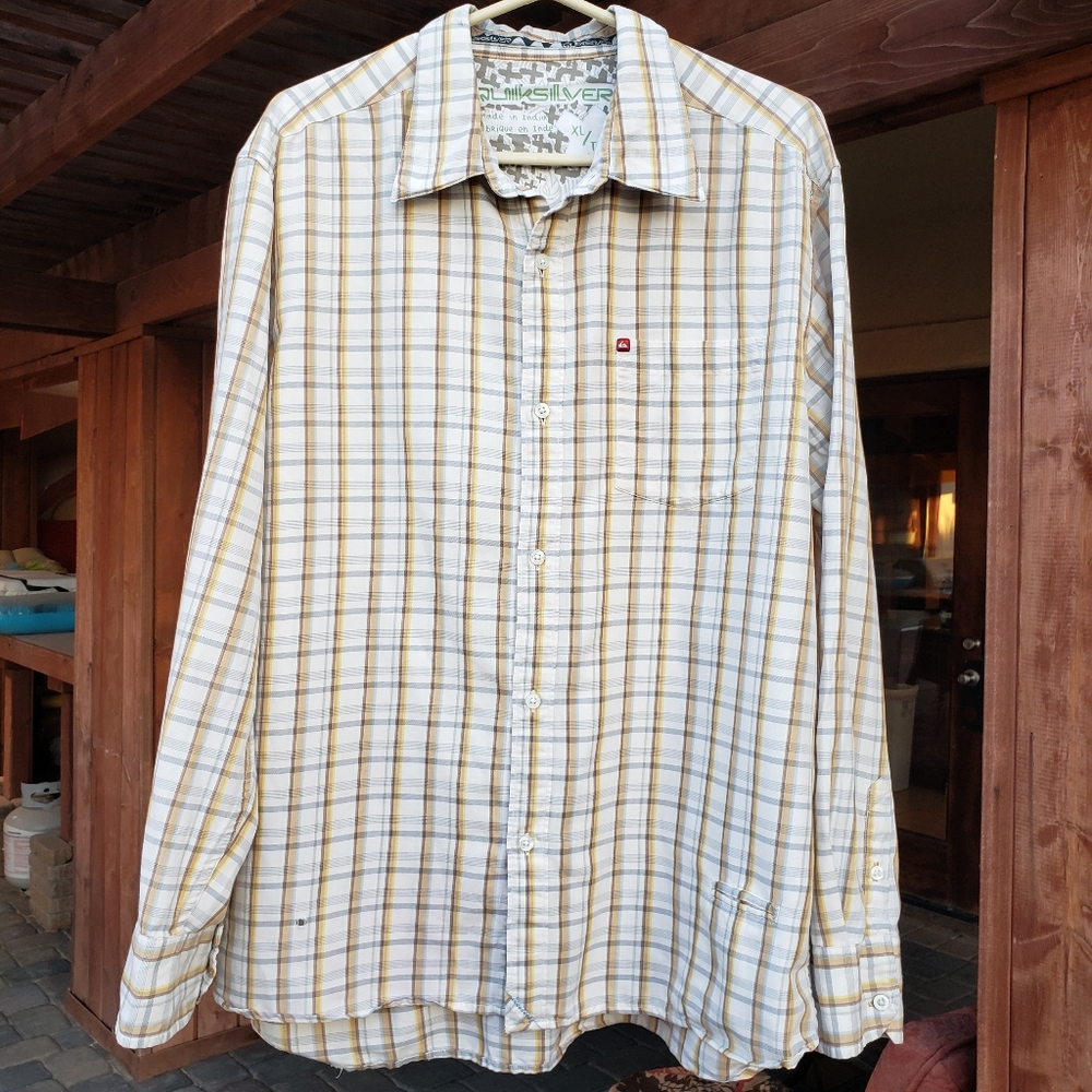 Quicksilver men's xl long sleeve button down shirt